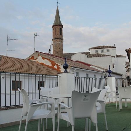 Hospedium Dlj Hostal Tematico Desde La Juderia Arjona Kültér fotó