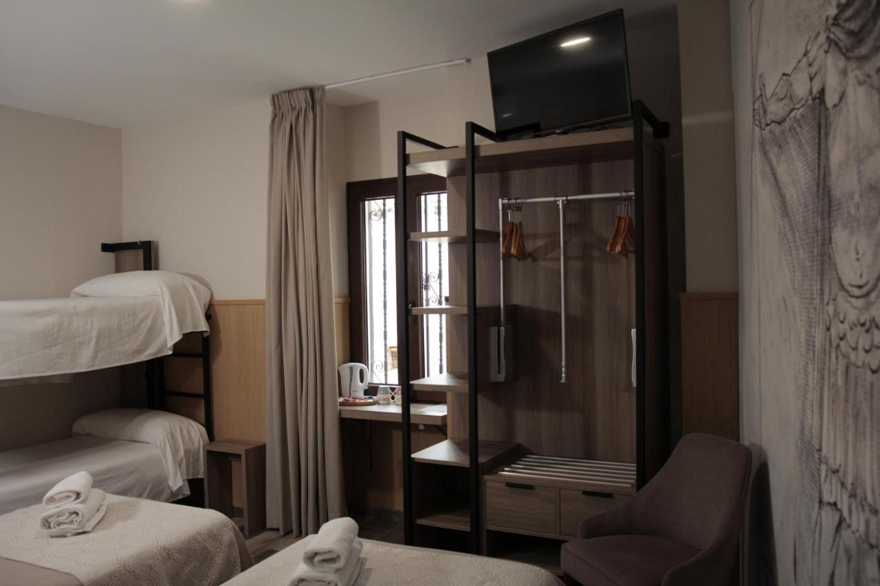 Hospedium Dlj Hostal Tematico Desde La Juderia Arjona Kültér fotó