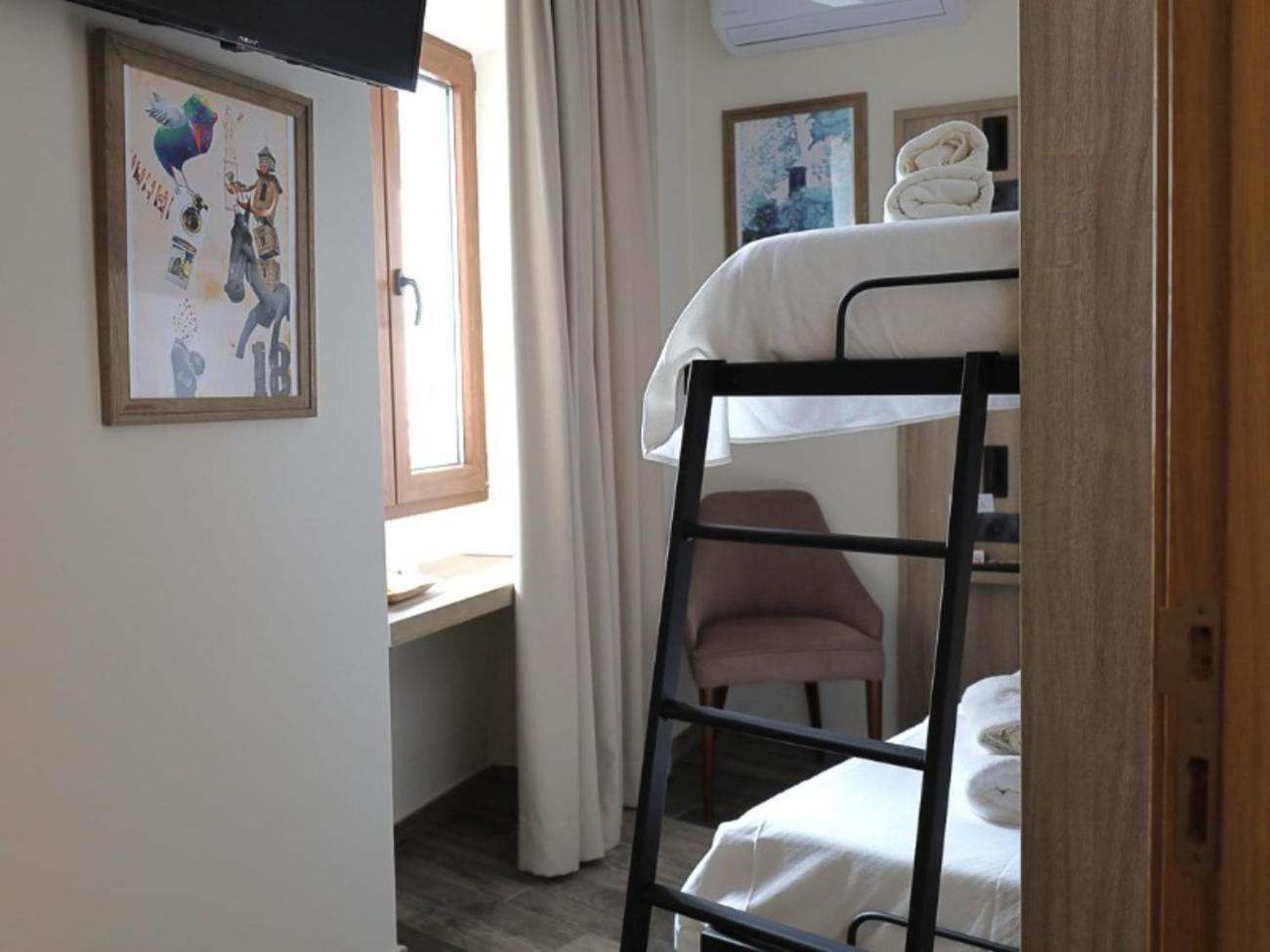 Hospedium Dlj Hostal Tematico Desde La Juderia Arjona Kültér fotó